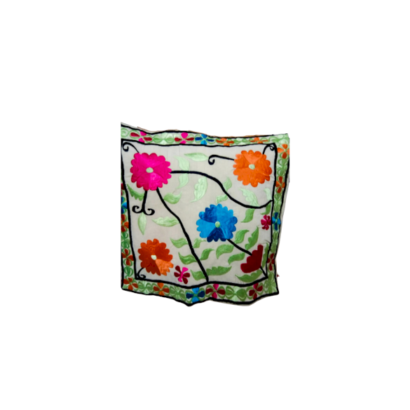 Des housses de coussins fleurs | Artisannamaroc | Snazzy Marketplace